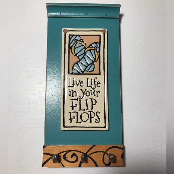 Macone Clay Wall Plaque Key Holder - Picture 3 of 9